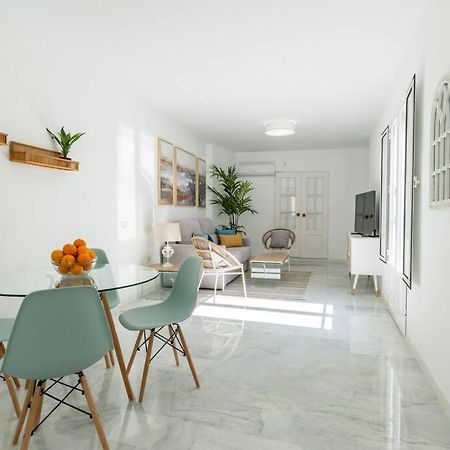 Behouse Alfalfa Sevilla Bagian luar foto