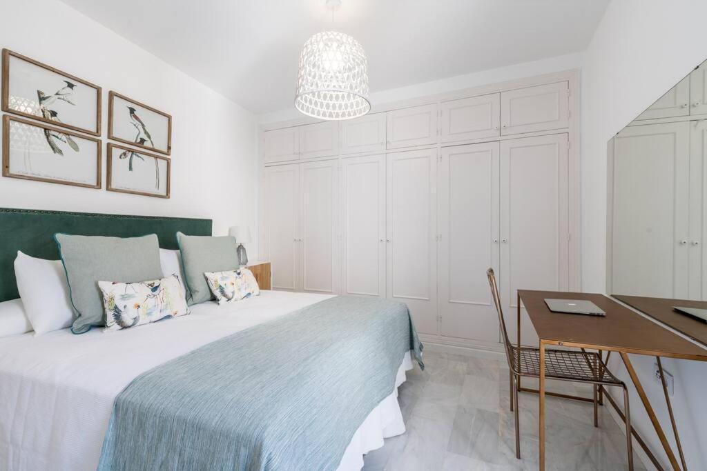 Behouse Alfalfa Sevilla Bagian luar foto